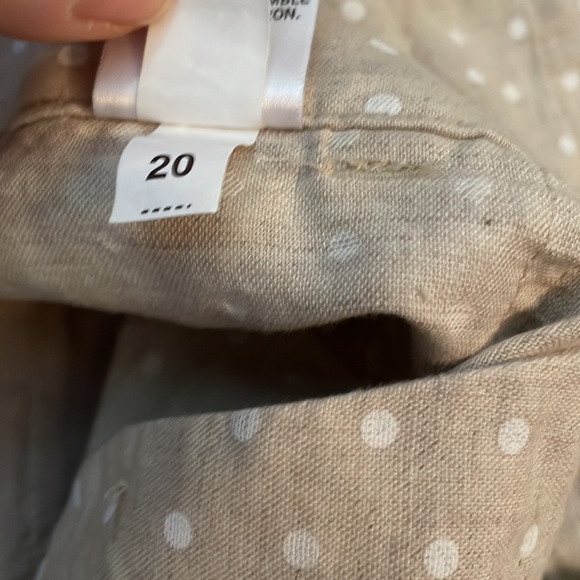 Banana Republic Tan with White Polka Dots 55% Linen Women’s Shorts Size 4 - Picture 8 of 14
